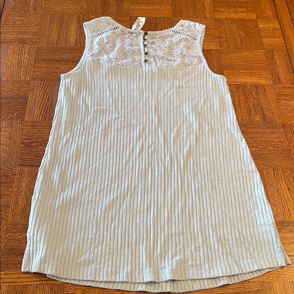 Aventura ribbed embroidered tank - Picture 6 of 6